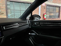 Porsche cayenne coupe turbo s e-hybrid 4.0 v8 -techart carbon- 680pk 2020 (origineel-nl), j-707-rt - afbeelding 45 van  70