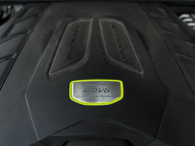 Porsche cayenne coupe turbo s e-hybrid 4.0 v8 -techart carbon- 680pk 2020 (origineel-nl), j-707-rt - afbeelding 69 van  70
