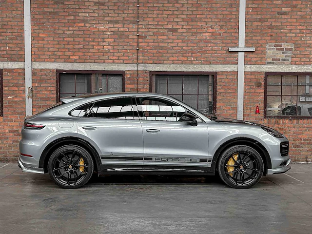 Porsche cayenne coupé turbo s e-hybrid (techart) 4.0 v8 -akrapovic- 549pk 2019, nl-kenteken - afbeelding 13 van  87