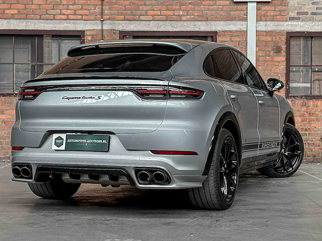 Porsche cayenne coupé turbo s e-hybrid (techart) 4.0 v8 -akrapovic- 549pk 2019, nl-kenteken - afbeelding 17 van  87