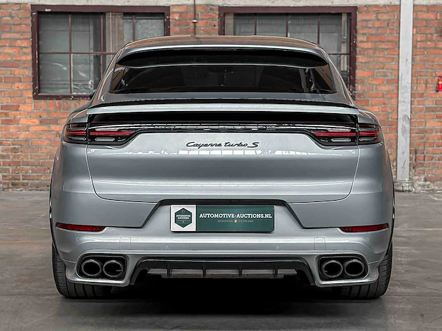 Porsche cayenne coupé turbo s e-hybrid (techart) 4.0 v8 -akrapovic- 549pk 2019, nl-kenteken - afbeelding 21 van  87