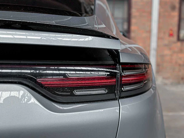 Porsche cayenne coupé turbo s e-hybrid (techart) 4.0 v8 -akrapovic- 549pk 2019, nl-kenteken - afbeelding 22 van  87