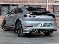 Porsche cayenne coupé turbo s e-hybrid (techart) 4.0 v8 -akrapovic- 549pk 2019, nl-kenteken - afbeelding 25 van  87
