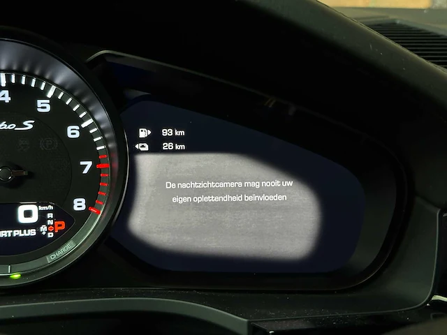 Porsche cayenne coupé turbo s e-hybrid (techart) 4.0 v8 -akrapovic- 549pk 2019, nl-kenteken - afbeelding 45 van  87