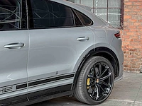Porsche cayenne coupé turbo s e-hybrid (techart) 4.0 v8 -akrapovic- 549pk 2019, nl-kenteken - afbeelding 5 van  87