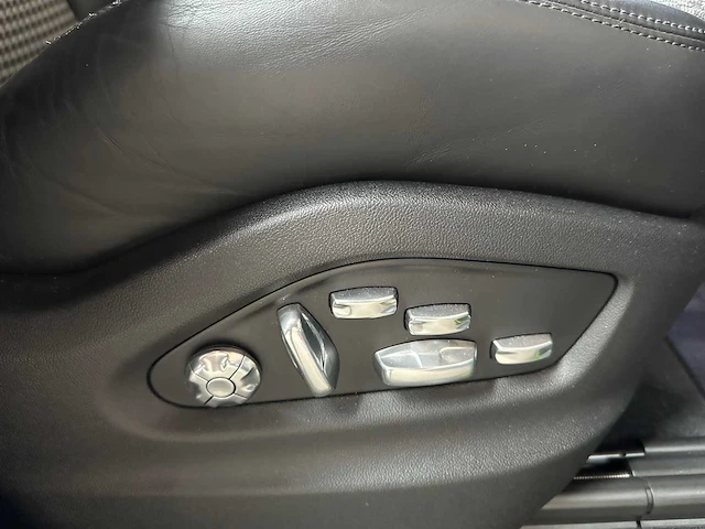 Porsche cayenne coupé turbo s e-hybrid (techart) 4.0 v8 -akrapovic- 549pk 2019, nl-kenteken - afbeelding 69 van  87