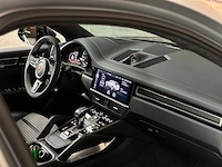 Porsche cayenne coupé turbo s e-hybrid (techart) 4.0 v8 -akrapovic- 549pk 2019, nl-kenteken - afbeelding 72 van  87