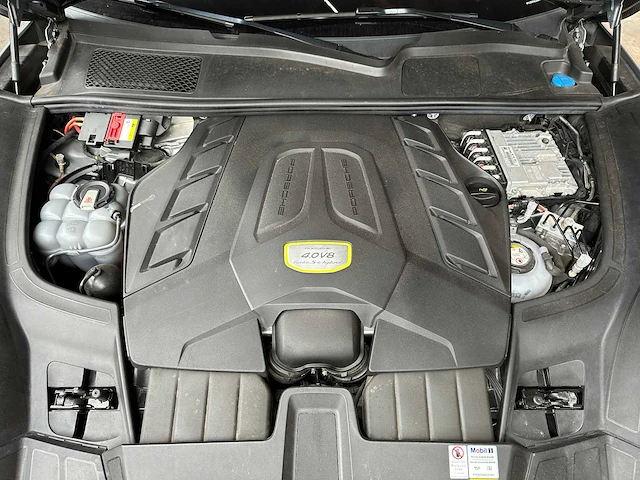 Porsche cayenne coupé turbo s e-hybrid (techart) 4.0 v8 -akrapovic- 549pk 2019, nl-kenteken - afbeelding 78 van  87