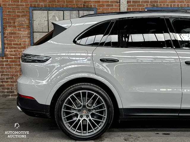Porsche cayenne e-hybrid 3.0 v6 sport-chrono 462pk 2021, k-705-jn - afbeelding 4 van  99