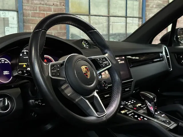 Porsche cayenne e-hybrid 3.0 v6 sport-chrono 462pk 2021, k-705-jn - afbeelding 21 van  99