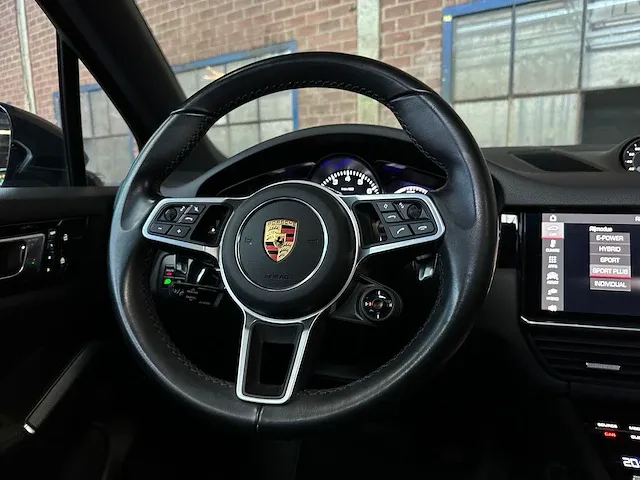 Porsche cayenne e-hybrid 3.0 v6 sport-chrono 462pk 2021, k-705-jn - afbeelding 25 van  99