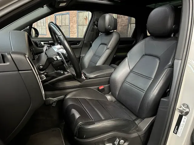 Porsche cayenne e-hybrid 3.0 v6 sport-chrono 462pk 2021, k-705-jn - afbeelding 83 van  99