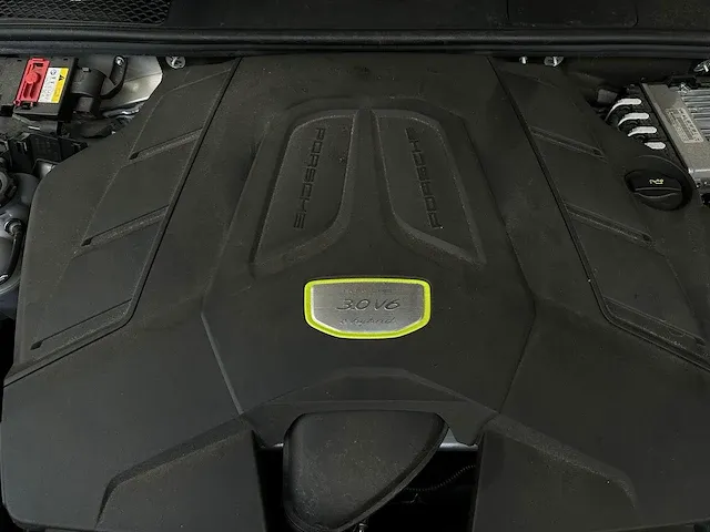 Porsche cayenne e-hybrid 3.0 v6 sport-chrono 462pk 2021, k-705-jn - afbeelding 92 van  99