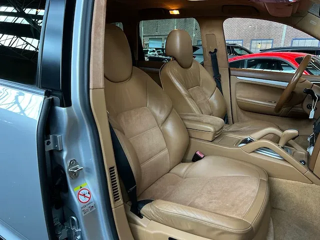 Porsche cayenne gts 4.8 v8 405pk 2008 -youngtimer- - afbeelding 27 van  39