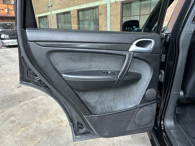 Porsche cayenne gts 4.8 v8 405pk 2008 youngtimer - afbeelding 30 van  48