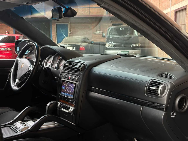 Porsche cayenne gts 4.8 v8 405pk 2008 youngtimer - afbeelding 35 van  48