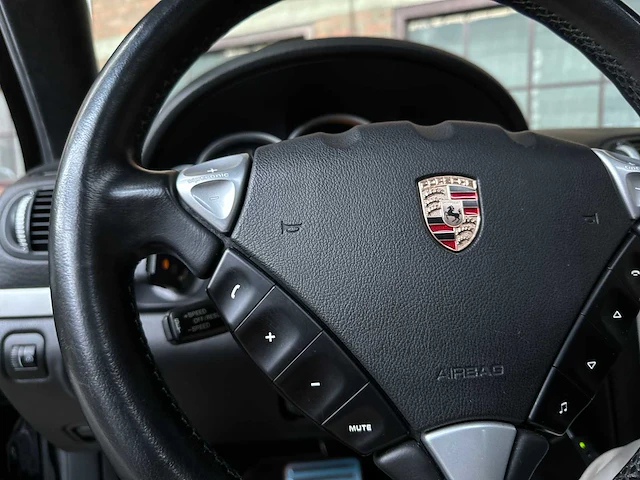 Porsche cayenne gts 4.8 v8 405pk 2009 youngtimer - afbeelding 16 van  49