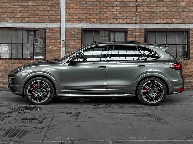 Porsche cayenne gts 4.8 v8 420pk 2013 (origineel-nl), 39-zsg-8 - afbeelding 18 van  64