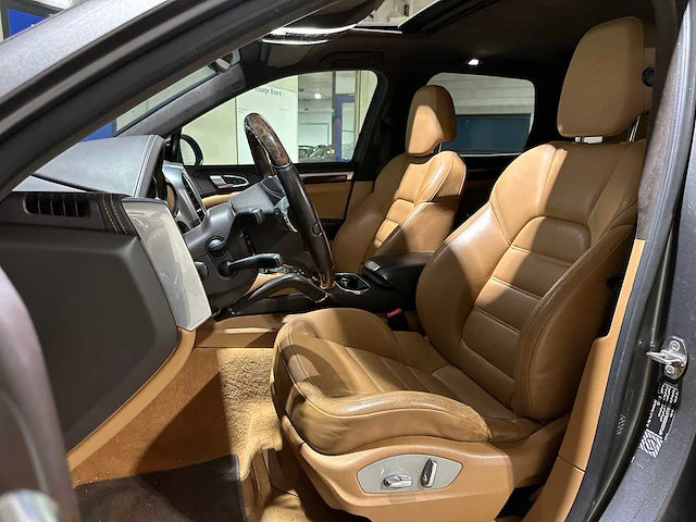 Porsche cayenne gts 4.8 v8 420pk 2013, p-551-bj - afbeelding 25 van  53
