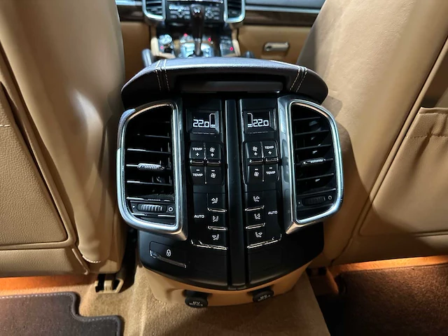 Porsche cayenne gts 4.8 v8 420pk 2013, p-551-bj - afbeelding 28 van  53