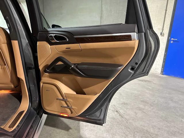 Porsche cayenne gts 4.8 v8 420pk 2013, p-551-bj - afbeelding 31 van  53