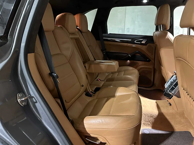 Porsche cayenne gts 4.8 v8 420pk 2013, p-551-bj - afbeelding 32 van  53