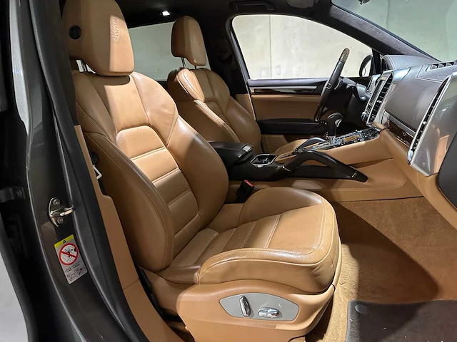 Porsche cayenne gts 4.8 v8 420pk 2013, p-551-bj - afbeelding 35 van  53