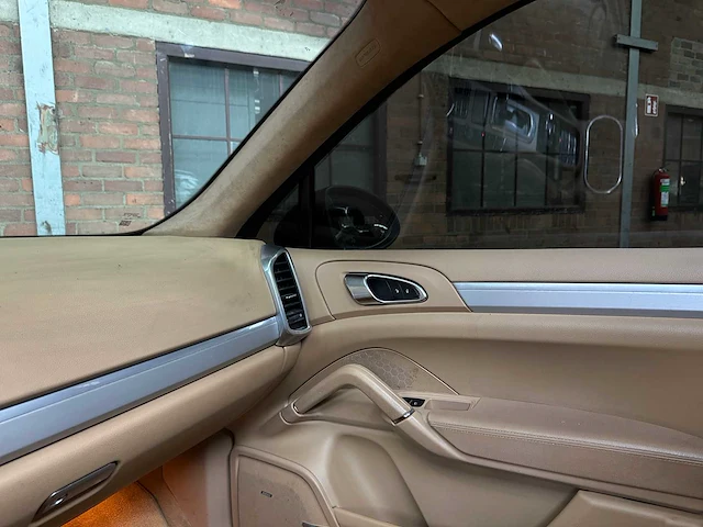 Porsche cayenne gts 4.8 v8 420pk 2013 - afbeelding 24 van  48