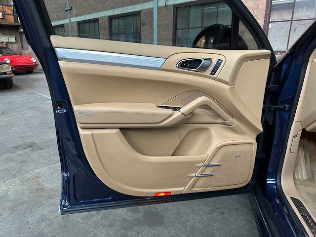 Porsche cayenne gts 4.8 v8 420pk 2013 - afbeelding 26 van  48