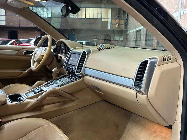 Porsche cayenne gts 4.8 v8 420pk 2013 - afbeelding 36 van  48