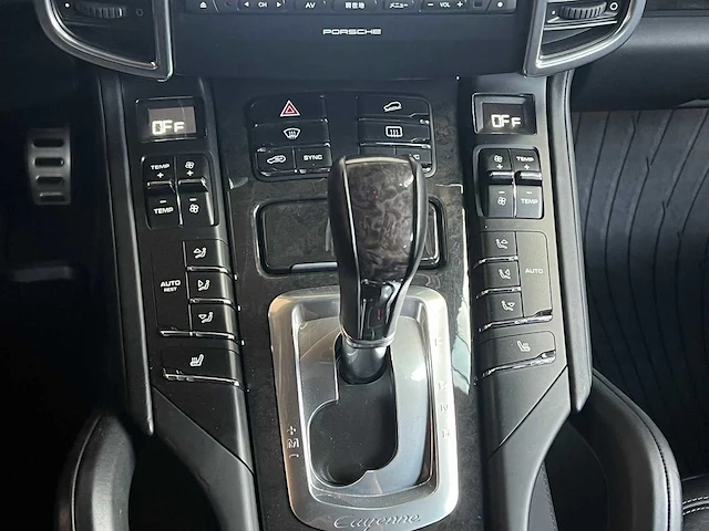 Porsche cayenne gts 4.8 v8 420pk 2014 - afbeelding 24 van  48