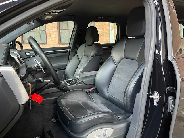 Porsche cayenne gts 4.8 v8 420pk 2014 - afbeelding 28 van  48