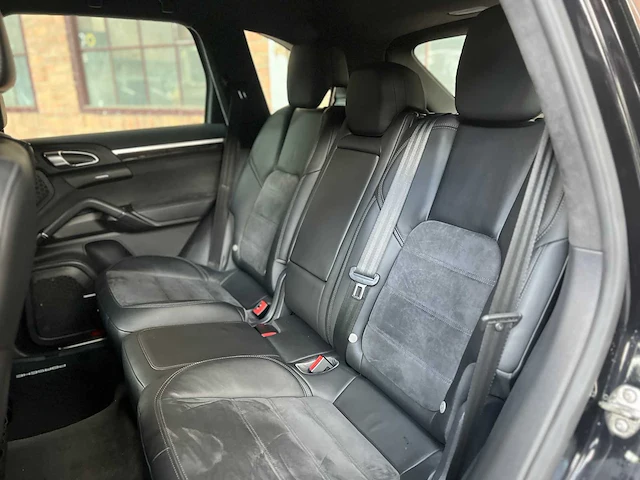 Porsche cayenne gts 4.8 v8 420pk 2014 - afbeelding 32 van  48