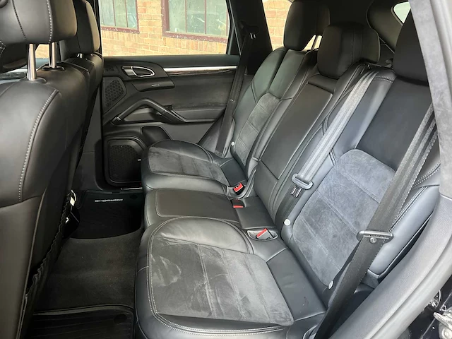Porsche cayenne gts 4.8 v8 420pk 2014 - afbeelding 33 van  48