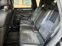 Porsche cayenne gts 4.8 v8 420pk 2014 - afbeelding 33 van  48