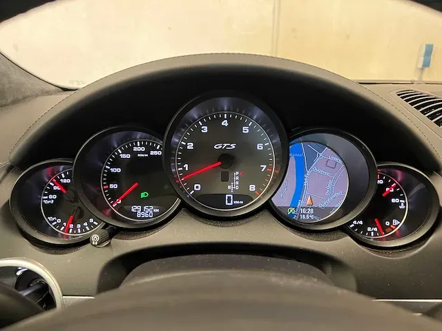 Porsche cayenne gts 4.8 v8 421pk (origineel-nl + 1e-eigenaar), 84-xxd-2 - afbeelding 24 van  70