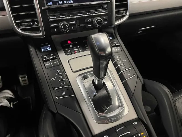 Porsche cayenne gts 4.8 v8 421pk (origineel-nl + 1e-eigenaar), 84-xxd-2 - afbeelding 27 van  70