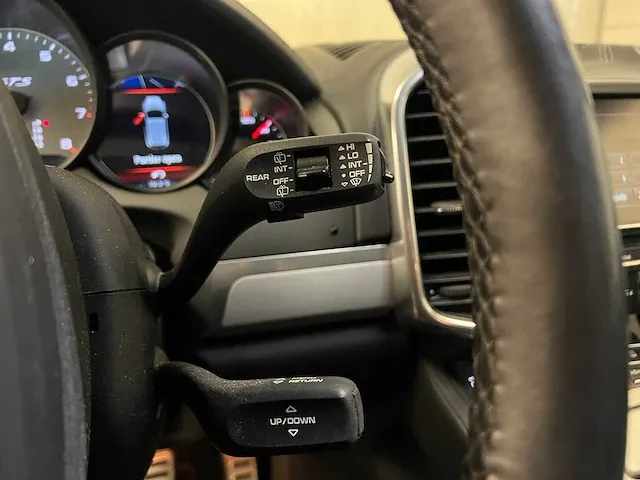 Porsche cayenne gts 4.8 v8 421pk (origineel-nl + 1e-eigenaar), 84-xxd-2 - afbeelding 30 van  70