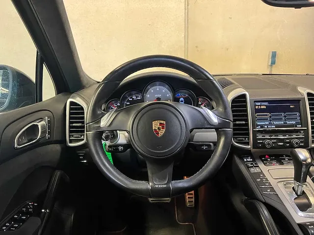 Porsche cayenne gts 4.8 v8 421pk (origineel-nl + 1e-eigenaar), 84-xxd-2 - afbeelding 31 van  70