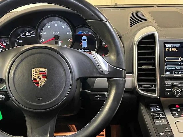 Porsche cayenne gts 4.8 v8 421pk (origineel-nl + 1e-eigenaar), 84-xxd-2 - afbeelding 32 van  70