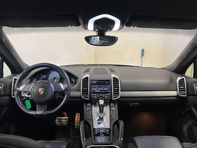 Porsche cayenne gts 4.8 v8 421pk (origineel-nl + 1e-eigenaar), 84-xxd-2 - afbeelding 33 van  70