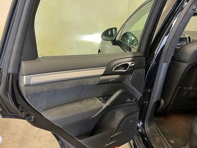 Porsche cayenne gts 4.8 v8 421pk (origineel-nl + 1e-eigenaar), 84-xxd-2 - afbeelding 53 van  70