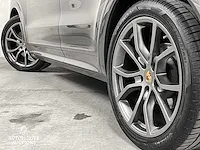 Porsche cayenne s coupe 2.9 v6 441pk 2020 sportdesign sport-chrono - afbeelding 21 van  79