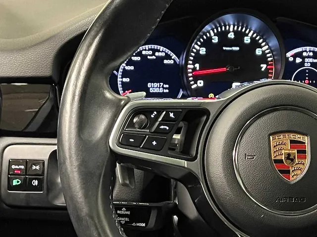 Porsche cayenne s coupe 2.9 v6 441pk 2020 sportdesign sport-chrono - afbeelding 36 van  79