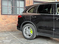 Porsche cayenne s e-hybrid 3.0 v6 416pk 2015 (facelift) - afbeelding 4 van  71
