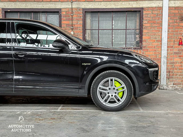 Porsche cayenne s e-hybrid 3.0 v6 416pk 2015 (facelift) - afbeelding 8 van  71