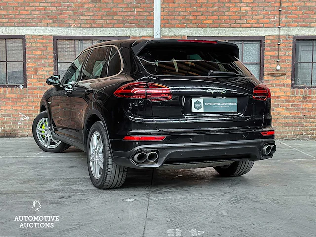 Porsche cayenne s e-hybrid 3.0 v6 416pk 2015 (facelift) - afbeelding 18 van  71