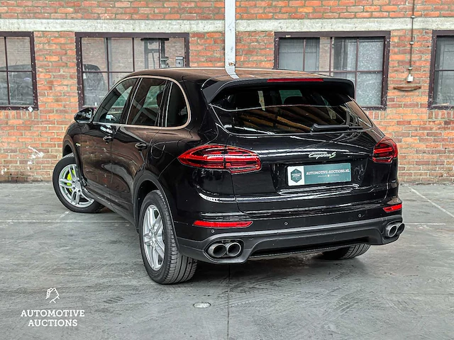 Porsche cayenne s e-hybrid 3.0 v6 416pk 2015 (facelift) - afbeelding 19 van  71