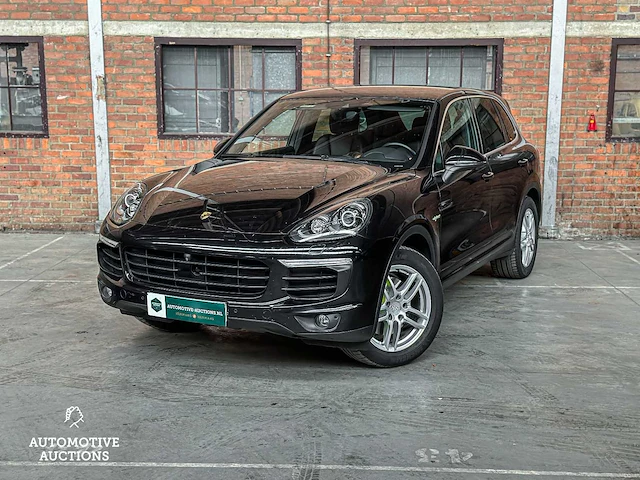 Porsche cayenne s e-hybrid 3.0 v6 416pk 2015 (facelift) - afbeelding 12 van  71
