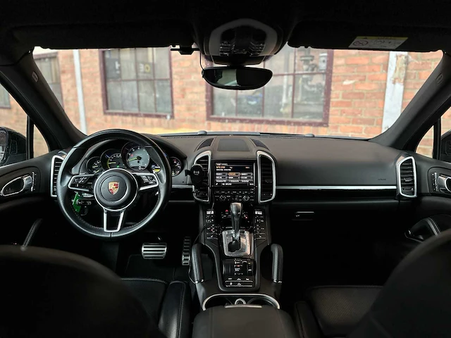 Porsche cayenne s e-hybrid 3.0 v6 416pk 2015 (facelift) - afbeelding 29 van  71